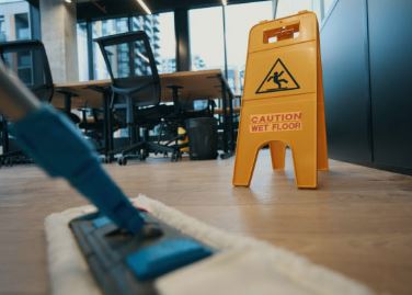 Servizio di pulizie: manifestazione di interesse per procedura negoziata senza bando